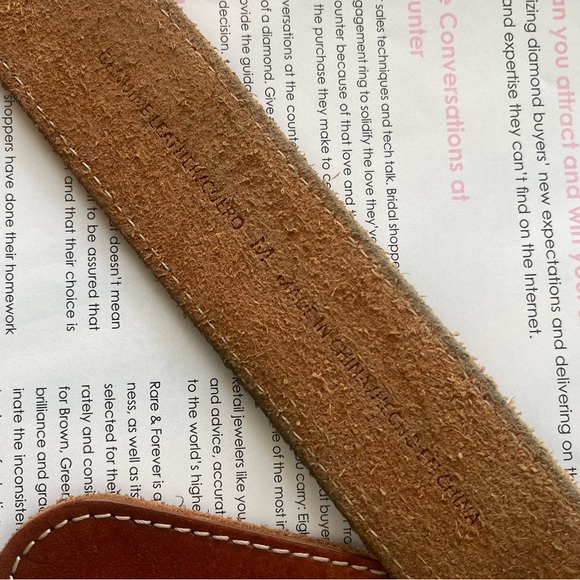 Genuine Leather Brown Ultra Soft Belt Size: 33 - Picture 4 of 7